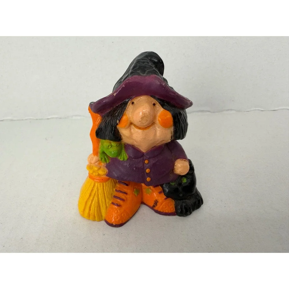 Hallmark 1977 Halloween Witch Figurine‎ Merry Miniature Vintage